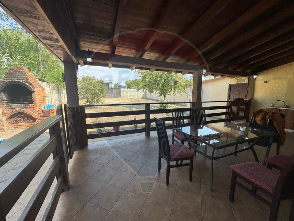 6 room House / Villa for sale