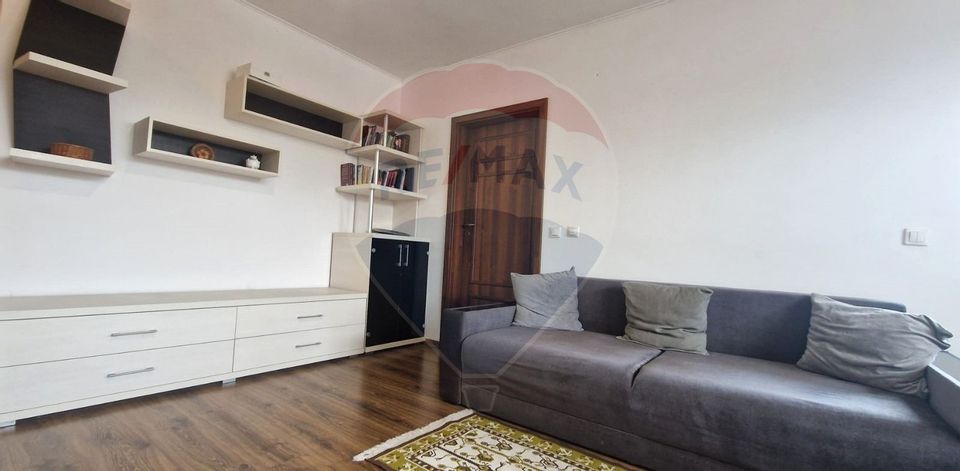 Apartament cu 2 camere de închiriat