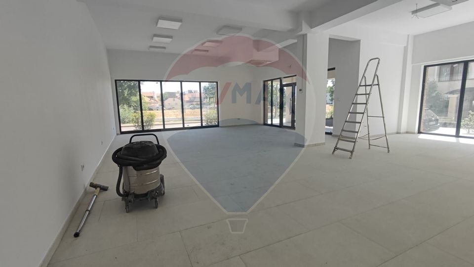 Spațiu comercial ori birouri de închiriat, zona ultracentrală, Oradea