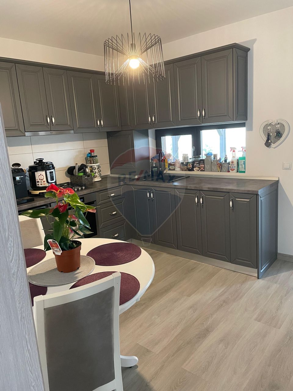 5 room House / Villa for sale, Romanesti area