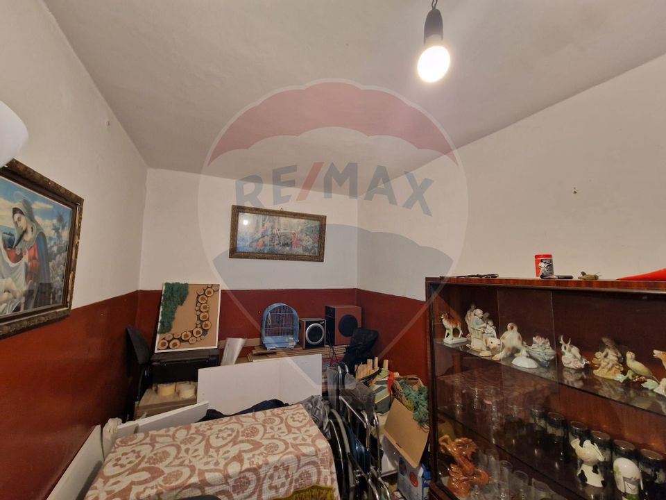 3 room House / Villa for sale, Rovine area