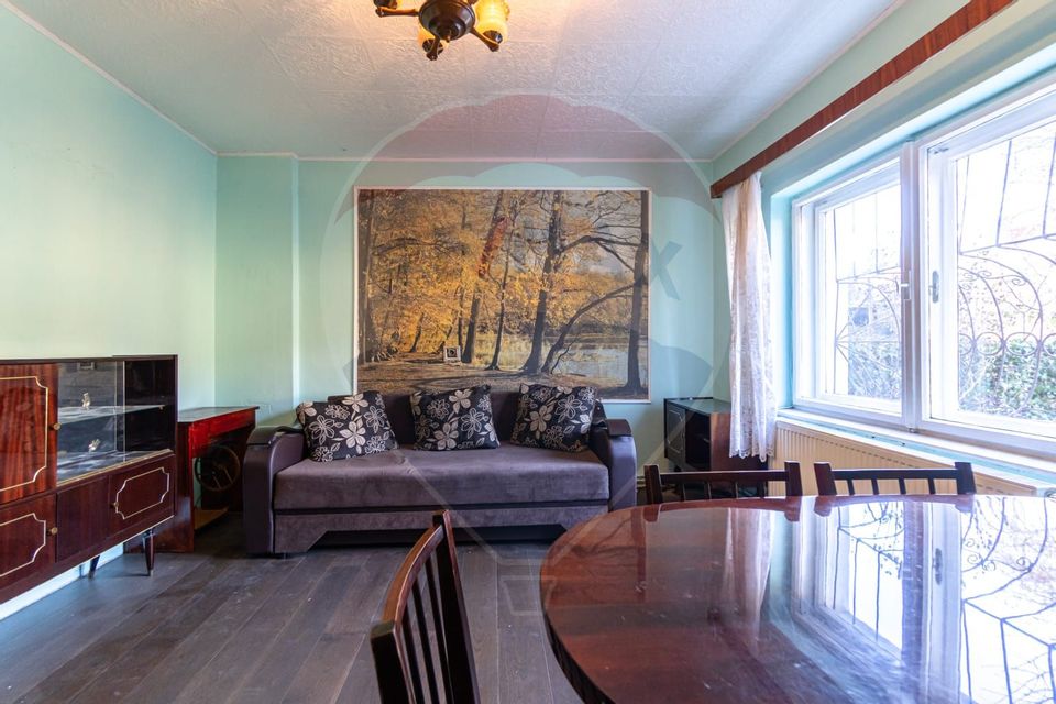 Casă "insiruita" 3 camere D+P+1+ pod/  str Forjei  - Brasov