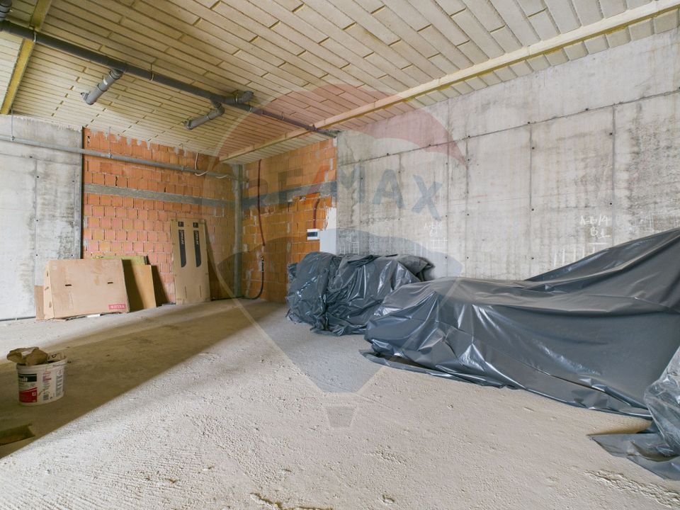 184.7sq.m Commercial Space for rent, Nord area