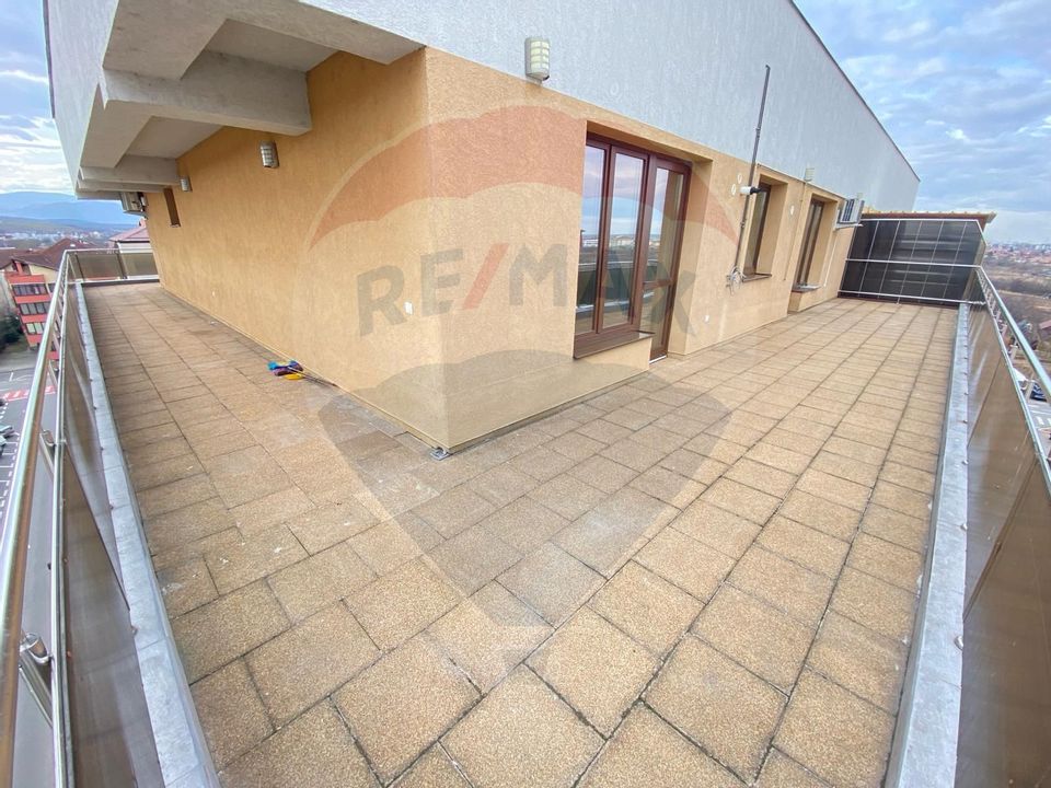 Penthouse de inchiriat cu super priveliste la super pret