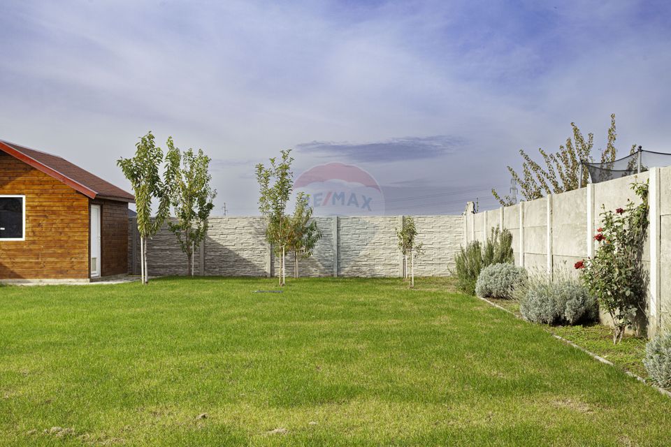 Casă de închiriat în cartierul Athena, zona 6 Vânători