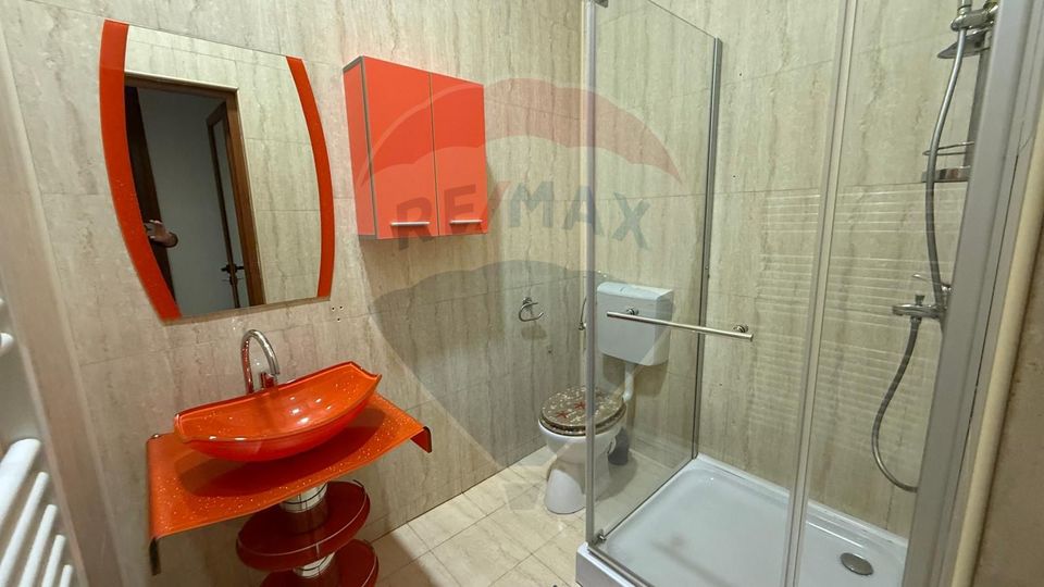 88.4sq.m Commercial Space for sale, Ultracentral area