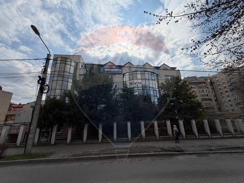 Cladire Birouri Stefan Cel Mare zona Ramada