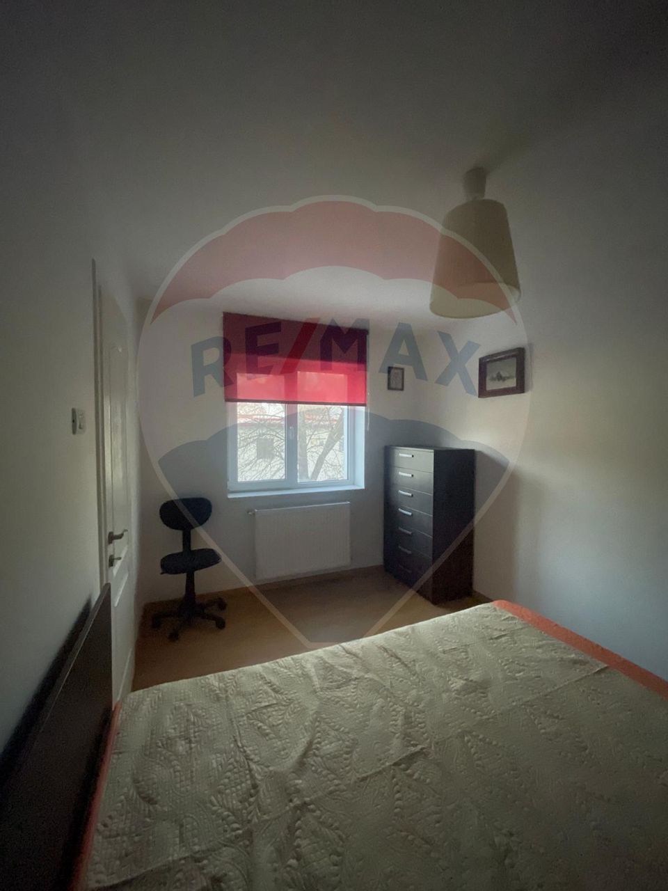 Apartament 2 camere în zona Decebal -Piața Muncii
