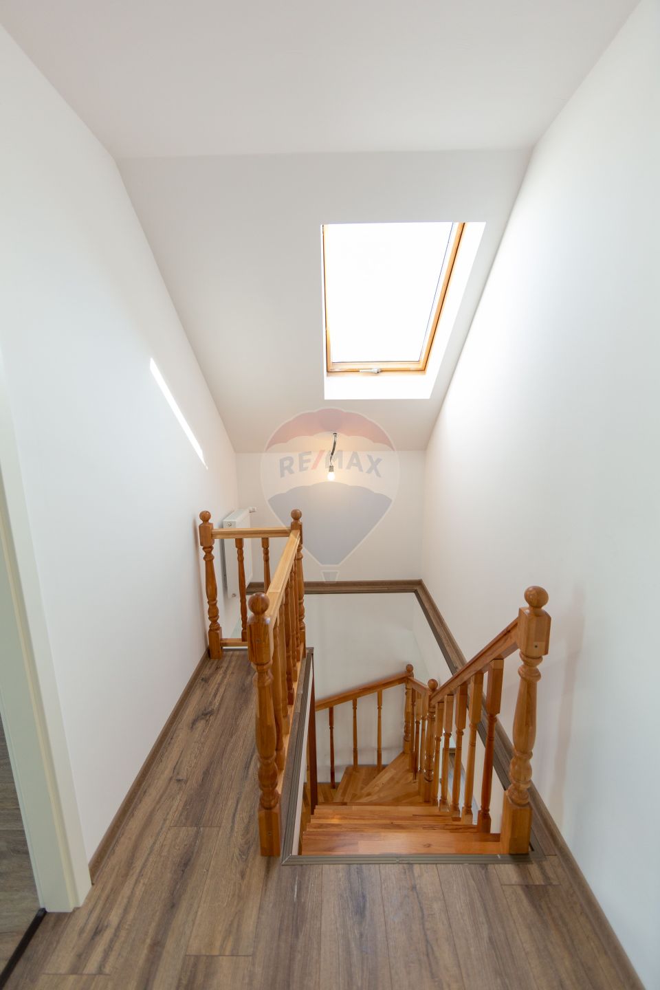Casă Modernă la Cheie | 4 Dormitoare | 590 mp Teren | Tărlungeni