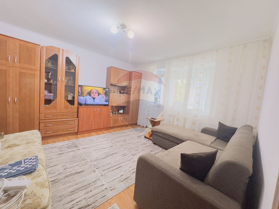 3 room Apartment for rent, Cantemir area