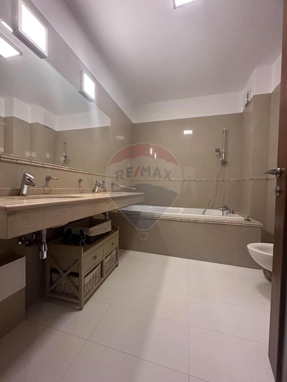 3 room Apartment for rent, Eminescu area