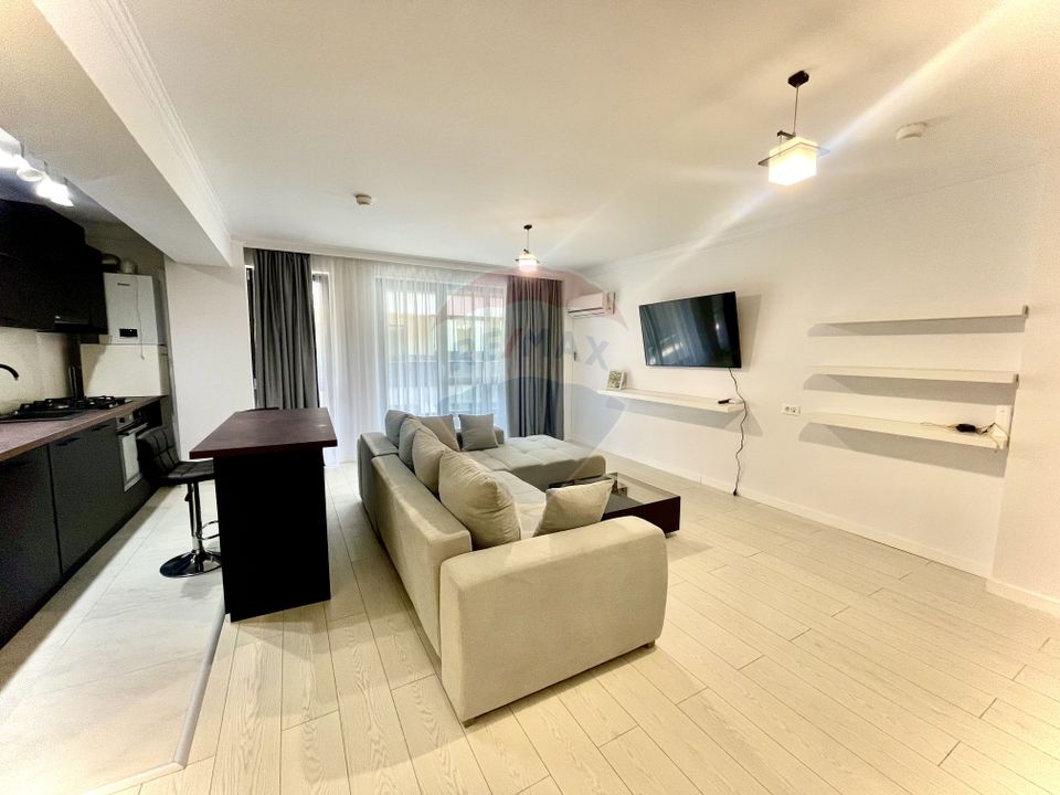 Apartament cu 2 camere de închiriat în zona 13 Septembrie