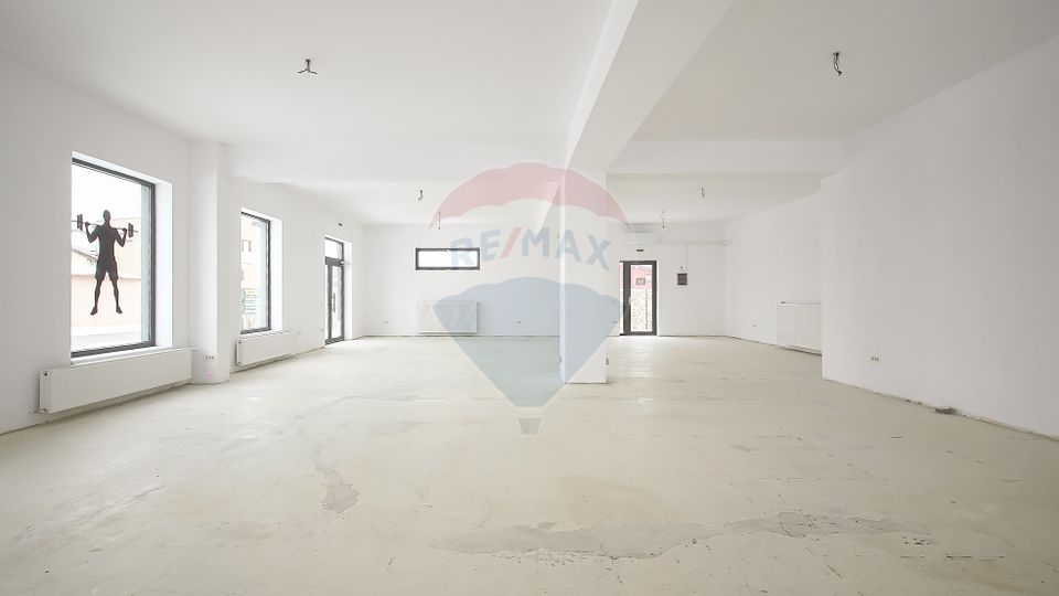 320sq.m Commercial Space for sale