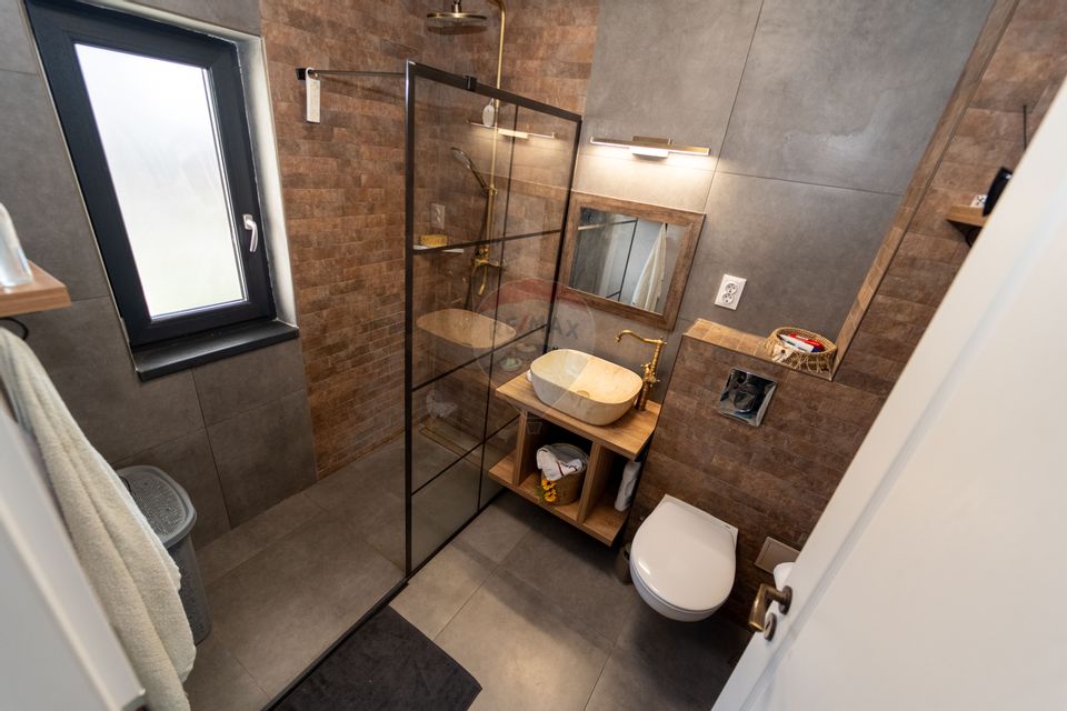 Comision 0%! | Proprietate cu terasa, semineu | 400 mp teren, Izvor!