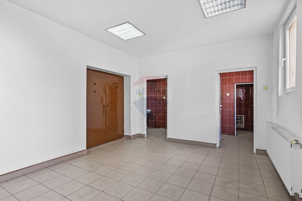 Cladire unica cu destinatii multiple de vanzare Ultracentral Arad