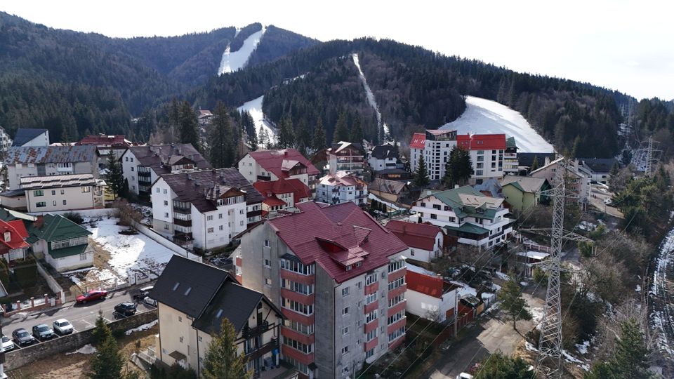 Apartament 3 camere decomandat | Parcare | Predeal | Aproape de pârtie