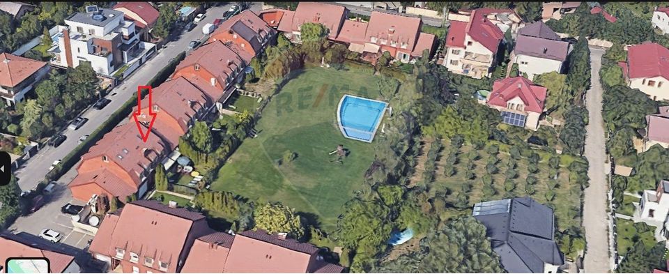 Complex Ibiza vila de inchiriat 6 camere, piscina, teren de tenis