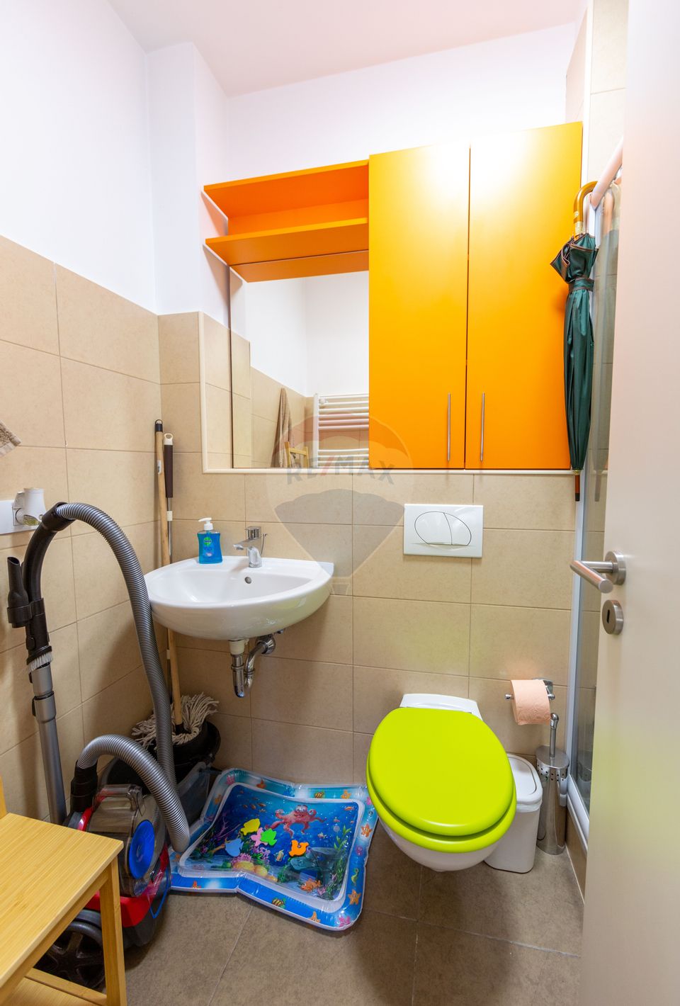 Apartament cu 3 camere, grădină proprie și parcare – Casa Nobel