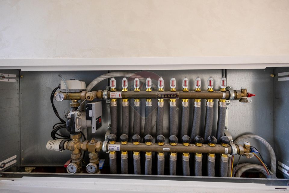 5 room House / Villa for sale