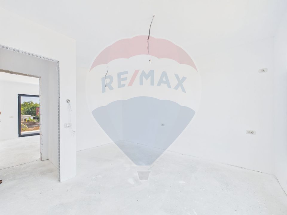 4 room House / Villa for sale