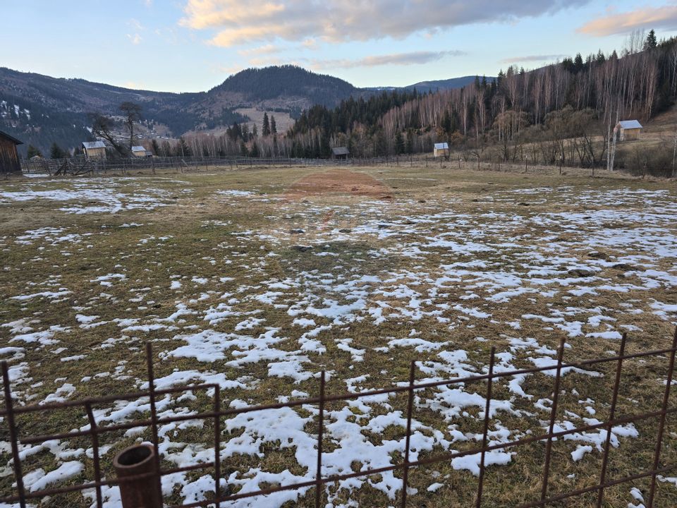 Land 2,000sqm Dorna-Arini / Strada COZANESTI