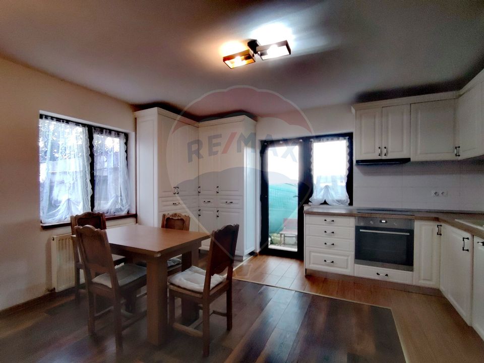 COMISION ZERO Casa spatioasa în Sasar cu curte și garaj