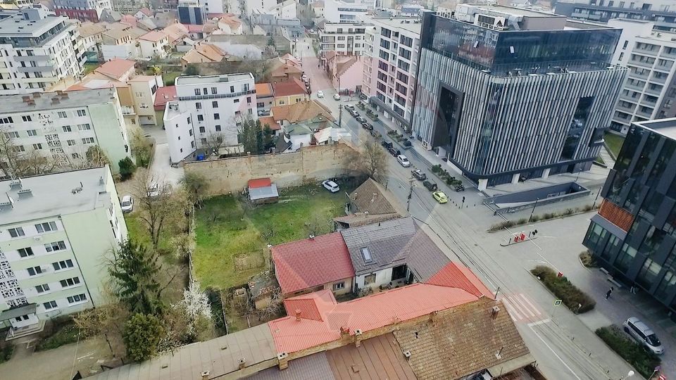 Teren de vanzare in zona Centrala