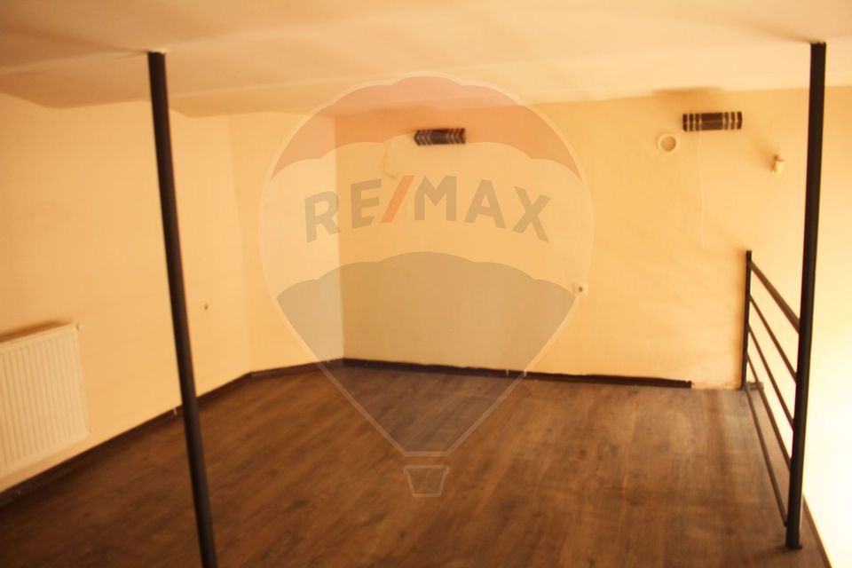 50.74sq.m Commercial Space for rent, Ultracentral area