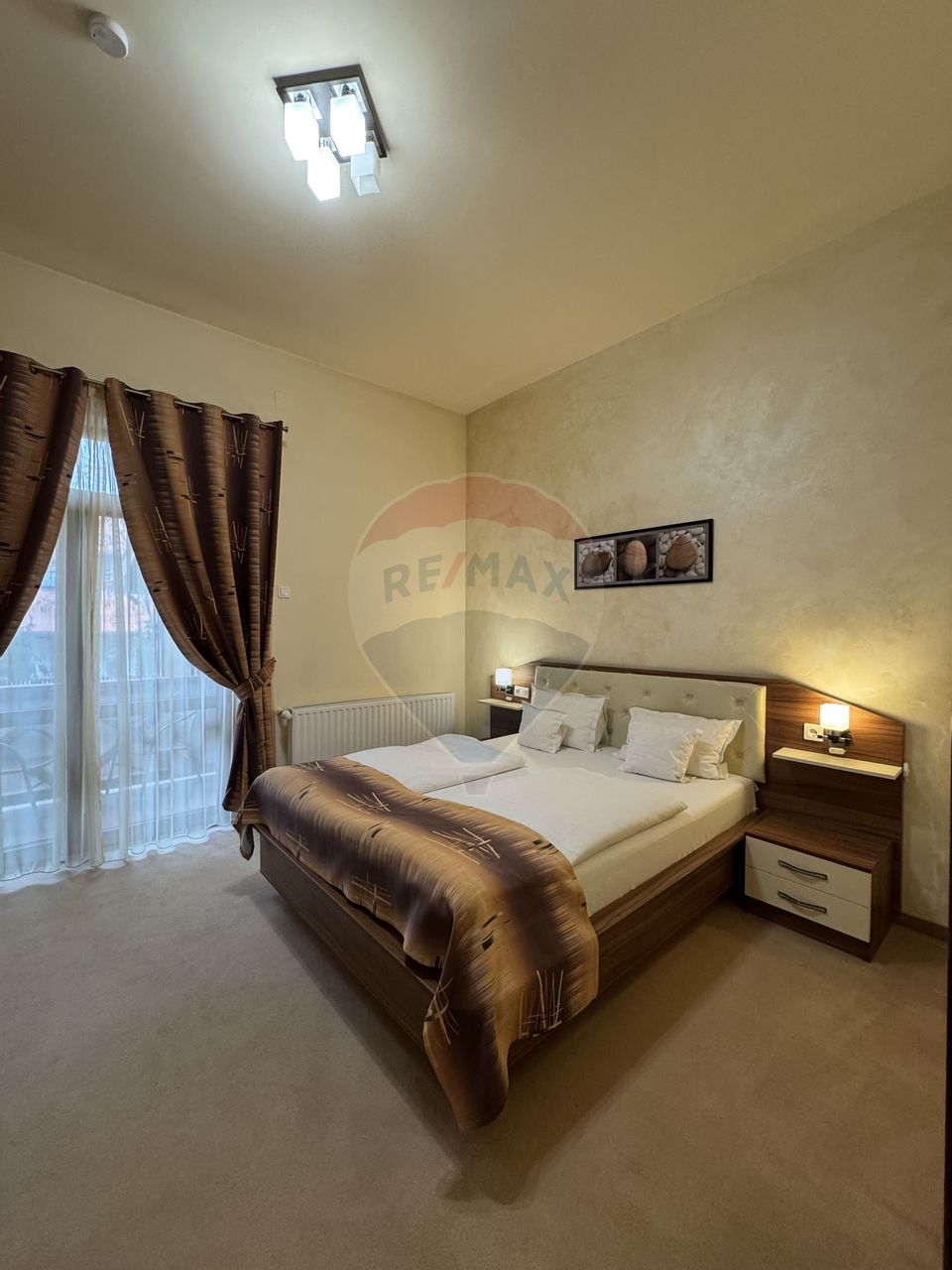 9 room Hotel / Pension for sale, Central area