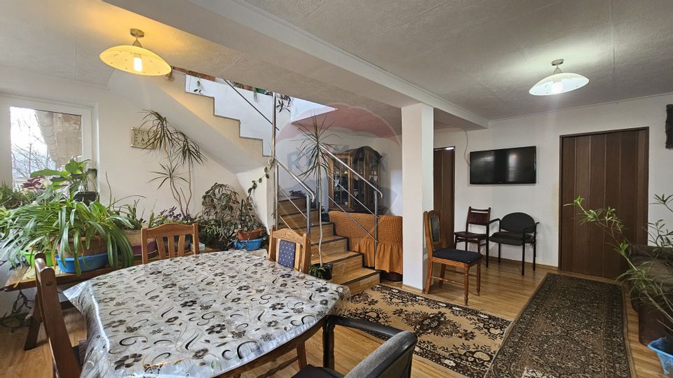 7 room House / Villa for sale