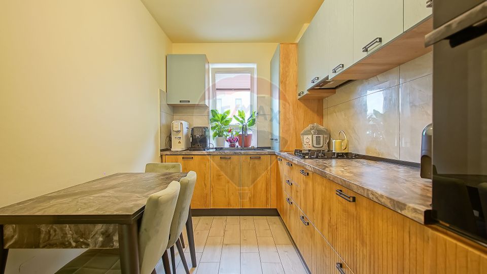 COMMISSION 0| 3 BEDROOMS|2 BATHROOMS| PREMIUM FURNISHED|14 MP BALCONY