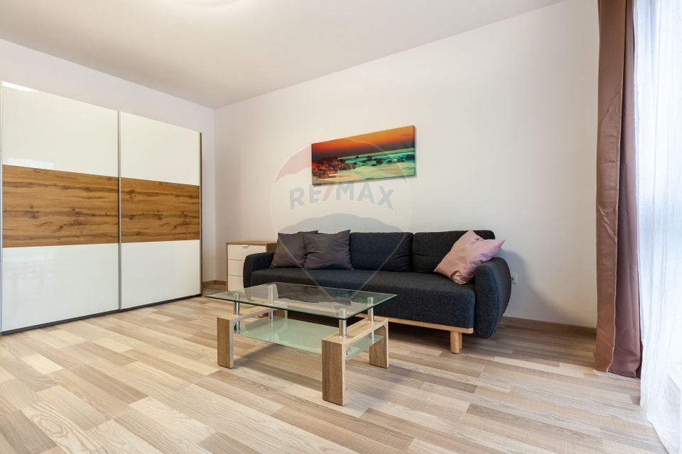 Studio with open view in ISG III - Filaret