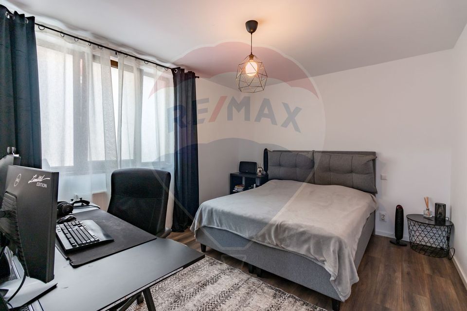 8 room House / Villa for sale