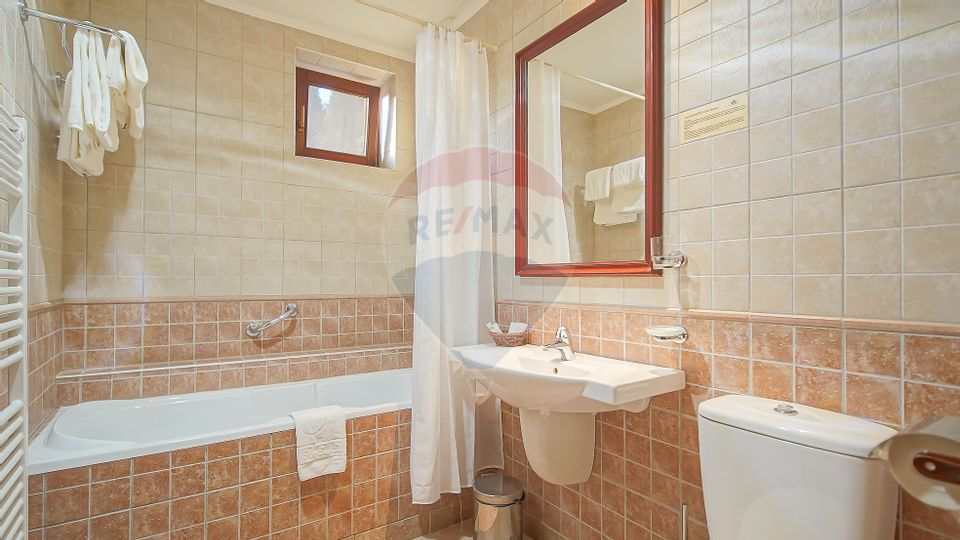 HOTEL,PISCINA SI CORT DE EVENIMENTE | 18080 MP TEREN | GRIVITEI BRASOV