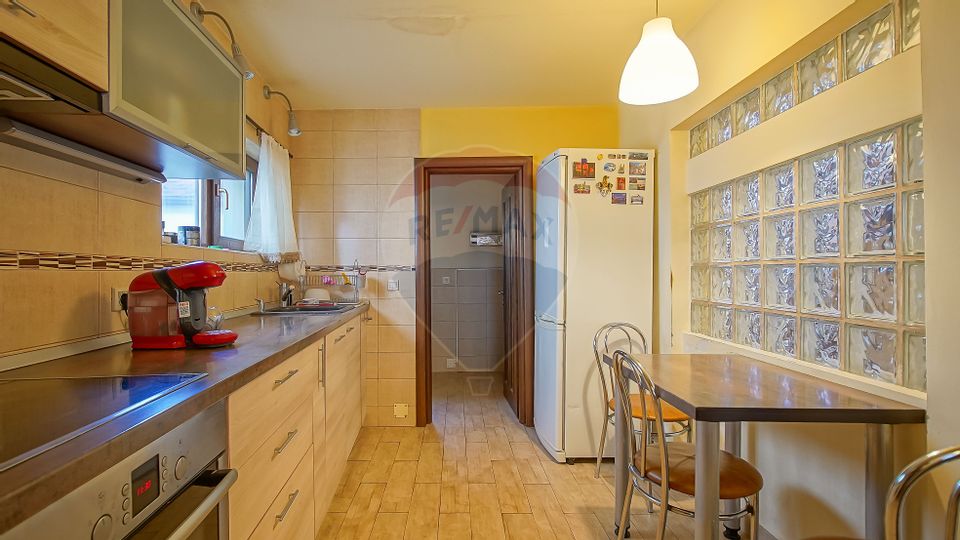 Casă  de inchiriat, Schei