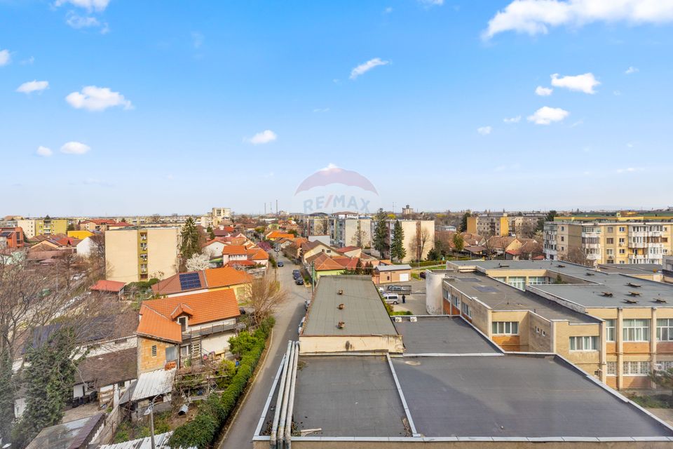 Apartament cu 3 camere de vânzare în zona Aurel Vlaicu