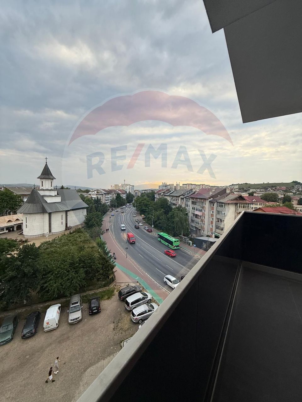 Apartament cu 3 camere de vânzare în zona Burdujeni