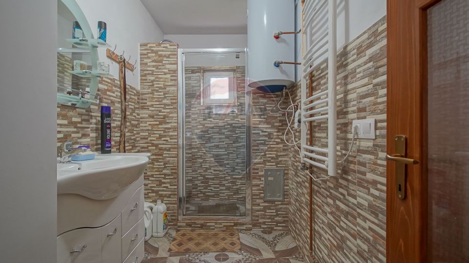 REZERVAT |Casa de vanzare Bradet|Casa de vacanta|Spatiu Comercial