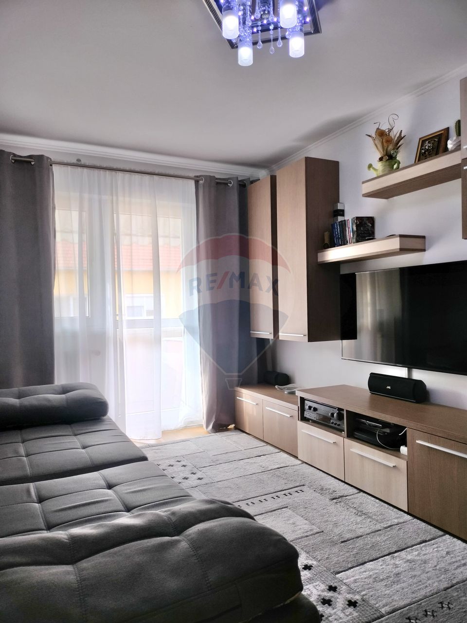 Apartament doua camere de inchiriat