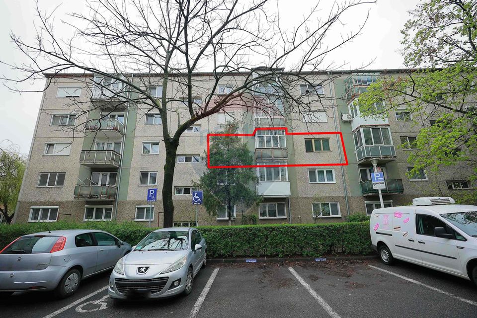Apartament  cu două camere de vânzare în zona Rogerius