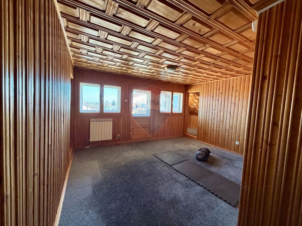 Casă / Vilă 8 camare cartier Beverly Hills Sanmartin