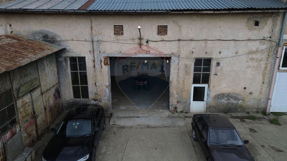 136sq.m Industrial Space for rent, Bartolomeu area