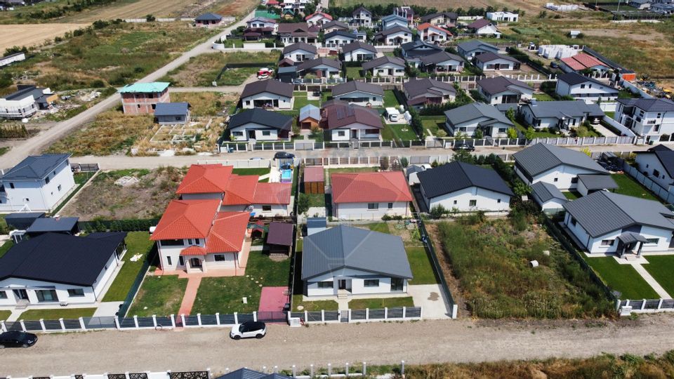 Casă / Vilă 4 camere Green field residence