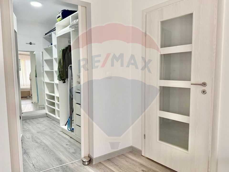 De închiriat apartament cu 3 camere , Zona Oncea