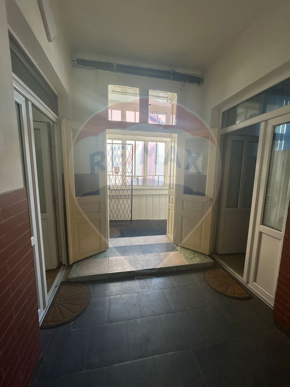 77.62sq.m Commercial Space for sale, Ultracentral area