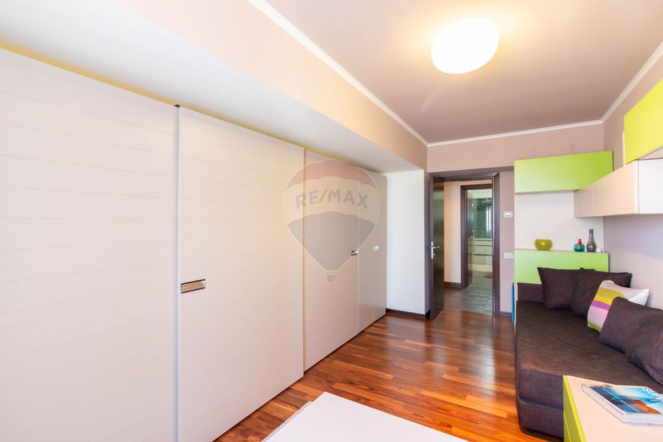 Apartament de lux cu 3 camere în zona Bd Unirii- rond Alba Iulia