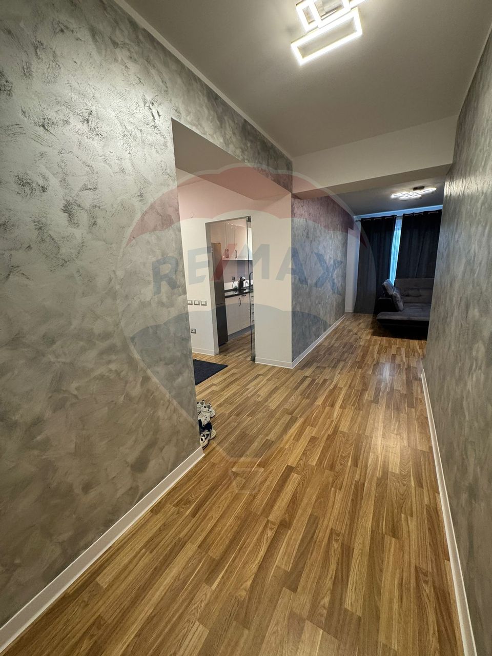 Apartament cu 2 camere mobilat si utilat et.1 la Victoria Residence