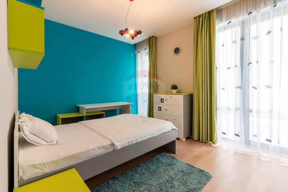 Apartament-curte proprie- 4 camere de vanzare Victoriei-Parc Kiseleff