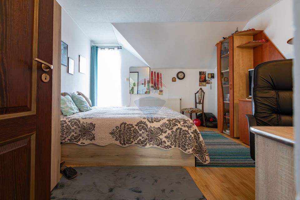 Casă / Vilă 4 camere de vânzare – Comuna Măgura, Str. Salcâmului