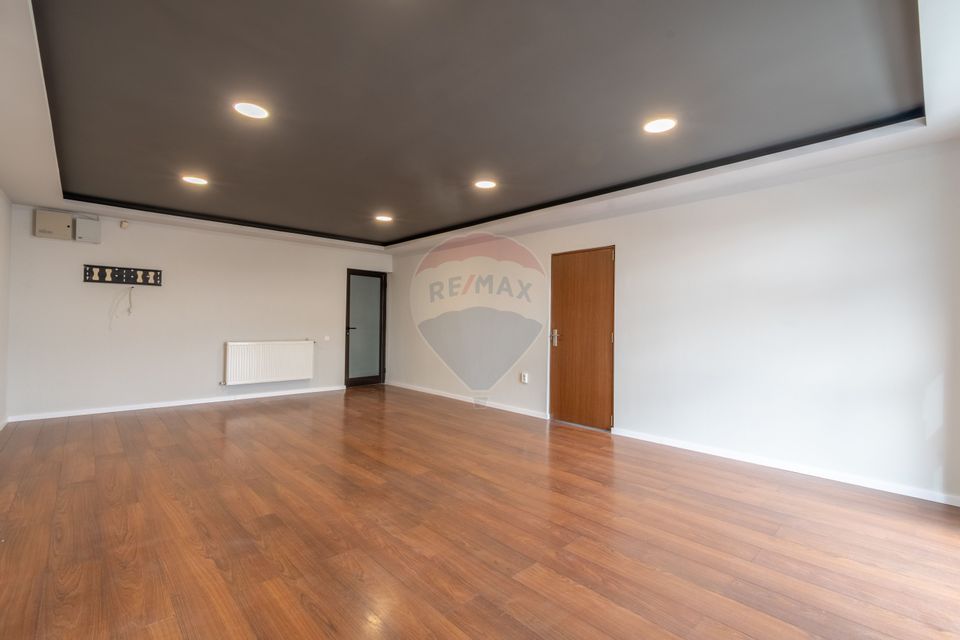 240sq.m Office Space for rent, Gara area